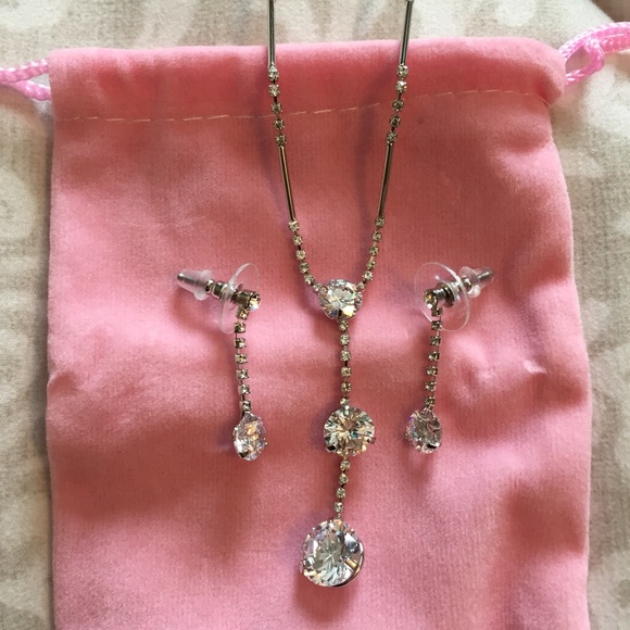 EleQueen necklace and earring set - Picture 1 of 4